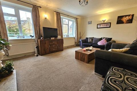 4 bedroom detached house for sale, Pippin Close, Newent