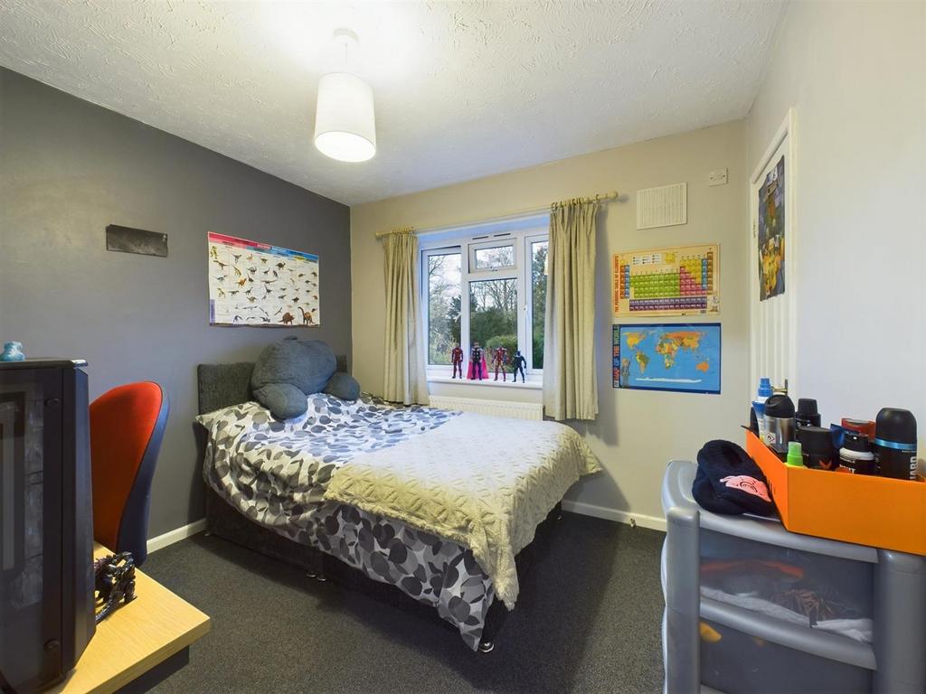 Bed3.jpg