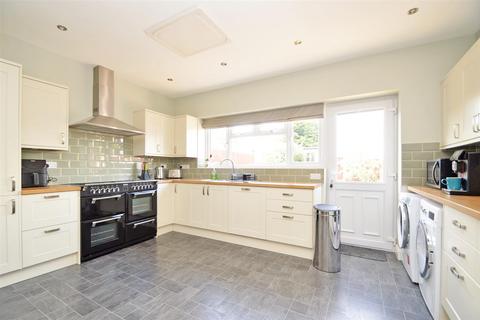 3 bedroom end of terrace house for sale, Lyth Hill Road, Shrewsbury