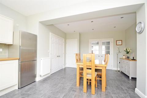 3 bedroom end of terrace house for sale, Lyth Hill Road, Shrewsbury