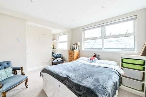 71 Durlston Road, Kingston Upon Thames, KT2 5RS