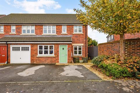 3 bedroom semi-detached house for sale, Silks Way, Andover