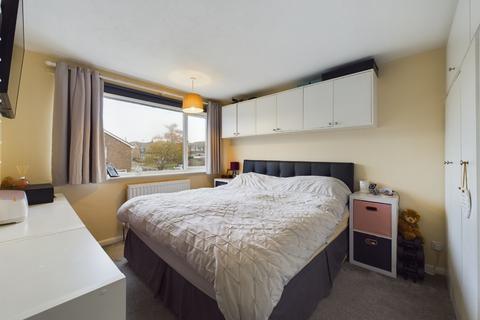 102 Ash Rise, Northampton, NN2 8ST