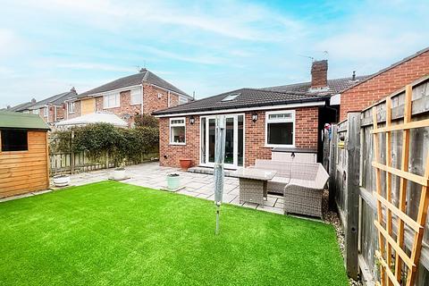 2 bedroom semi-detached bungalow for sale, Debdon Gardens, Newcastle Upon Tyne