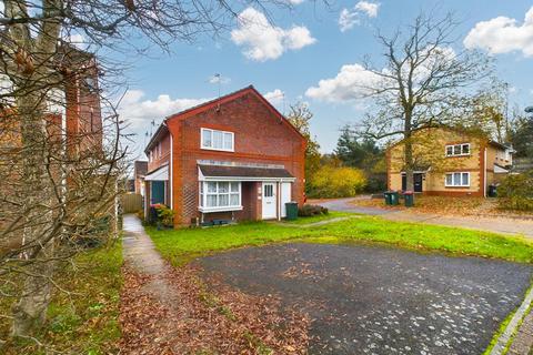 1 bedroom terraced house for sale, Lyon Close, Crawley RH10