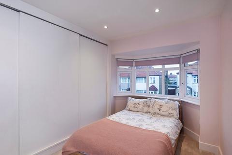 37 Stevedale Road, Welling, DA16 1ND