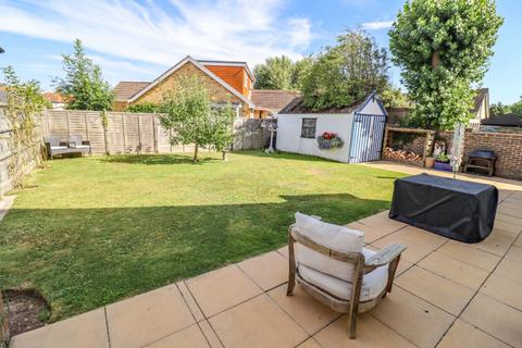 4 bedroom detached house for sale, Chichester Avenue, Hayling Island