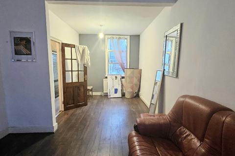 3 bedroom terraced house for sale, Malvern Road, London, Tottenham