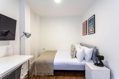 Studio to rent, Albany Street, London NW1