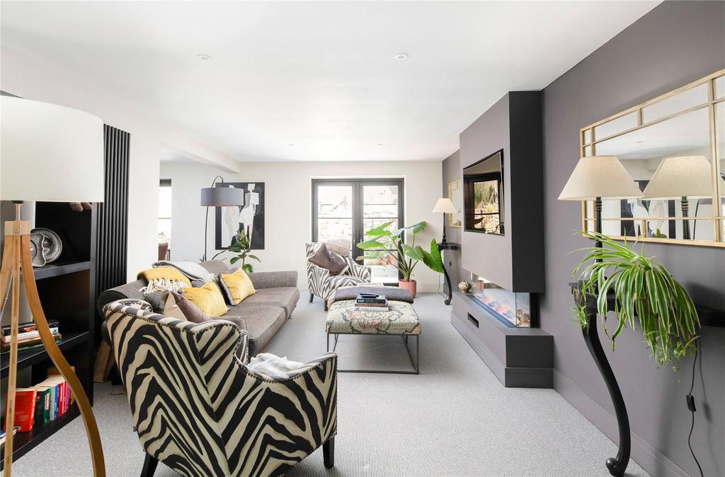 Living/Dining Room