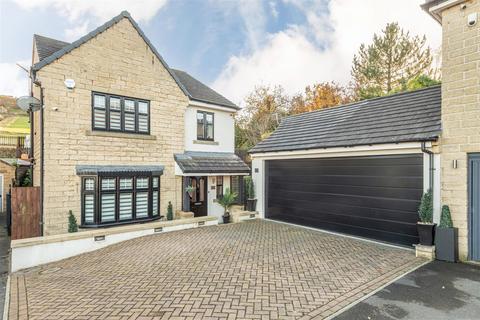 4 bedroom detached house for sale, Fern Rise, Elland