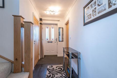 16 Fern Rise, Elland, HX5 9QP