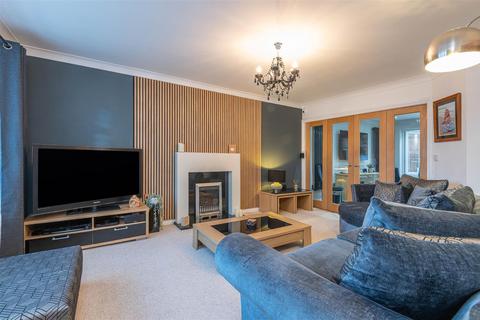 16 Fern Rise, Elland, HX5 9QP