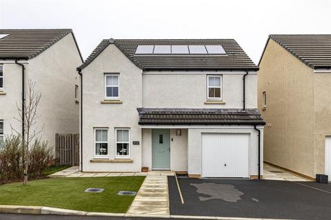 4 bedroom detached house for sale, 52 Knoll Park Drive, Galashiels