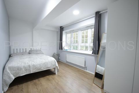 1 bedroom apartment to rent, Beechey House, Watts Street, London, E1W