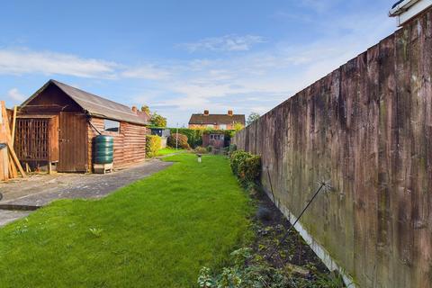 3 bedroom detached house for sale, Podsmead Road, Gloucester, Gloucestershire, GL1