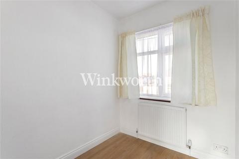 3 bedroom end of terrace house to rent, Pembroke Road, London, N13