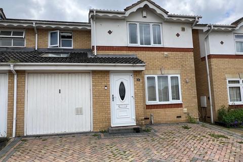 4 bedroom house for sale, Silver Birch Close, Thamesmead, SE28