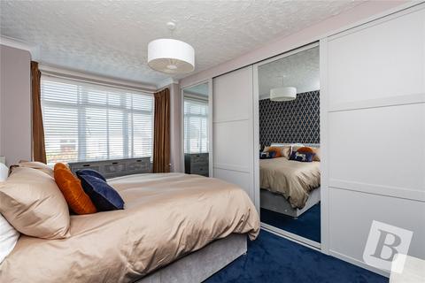 22 Kings Drive, Gravesend, DA12 5BG