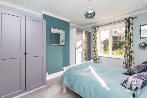 22 Kings Drive, Gravesend, DA12 5BG