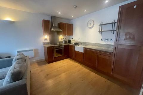 2 bedroom flat to rent, Isaac Way, Manchester,