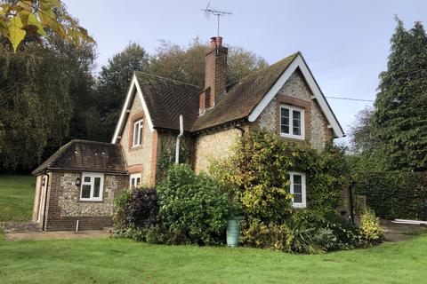 3 bedroom detached house to rent, East Meon, Petersfield, Hampshire, GU32