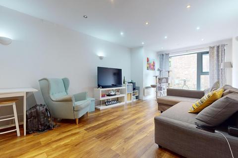 2 bedroom ground floor flat for sale, Station Road New Barnet