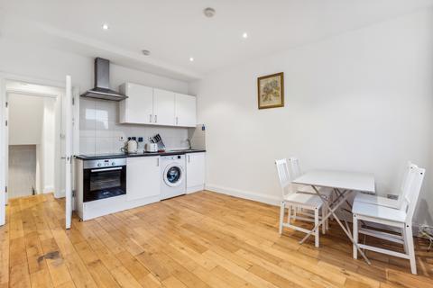 undefined, Askew Road, London