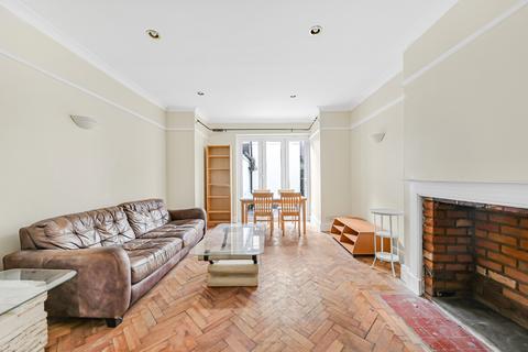 4 bedroom maisonette to rent, St. Cuthberts Road, London