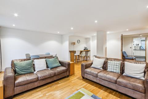 3 bedroom flat to rent, Crystal Wharf, 36 Graham Street, London