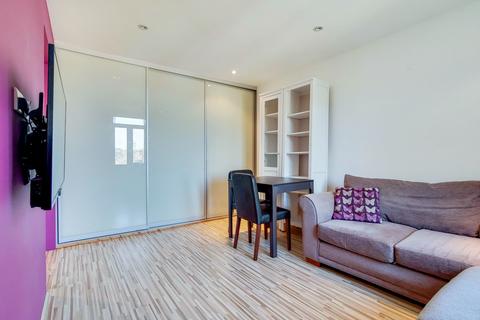 1 bedroom flat for sale, Windsor Road, London, W5