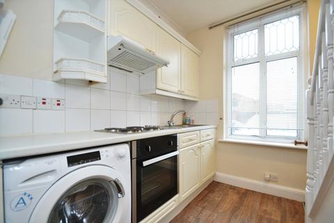 Studio to rent, Crantock Road Catford SE6