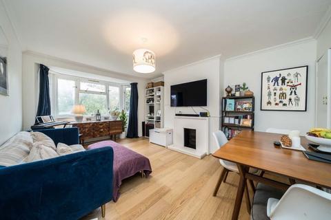 2 bedroom flat for sale, Vermont Road, London SW18