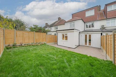 6 bedroom semi-detached house to rent, Addington Drive,  North Finchley,  N12