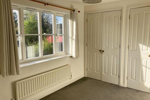 2 bedroom terraced house to rent, Junction Road, Andover