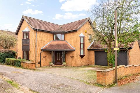 4 bedroom detached house for sale, Sandbrier Close, Walnut Tree, Milton Keynes, Buckinghamshire, MK7