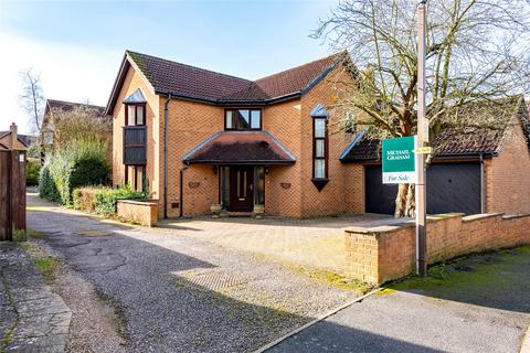 4 bedroom detached house for sale - Sandbrier Close, Walnut Tree, Milton Keynes, Buckinghamshire, MK7