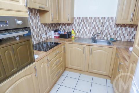 2 bedroom apartment for sale, Alexander Court, Chapel Street, Poulton-Le-Fylde, FY6 7BQ