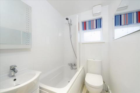 1 bedroom flat to rent, Aliwal Road, Battersea, London, SW11