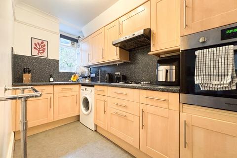 2 bedroom apartment to rent, Chertsey Road, Somerset BS6
