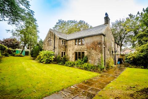 4 bedroom detached house to rent, Green Lane, Brighouse HD6