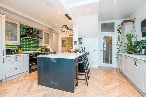 57 Elm Grove, Thorpe Bay, Southend-on-sea, SS1 3EY