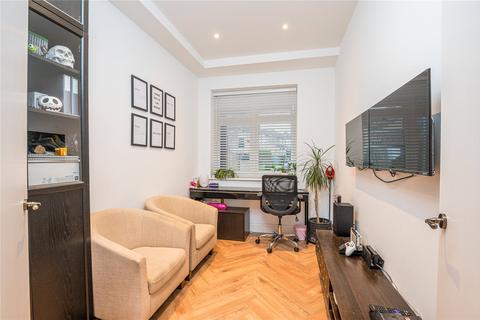 57 Elm Grove, Thorpe Bay, Southend-on-sea, SS1 3EY