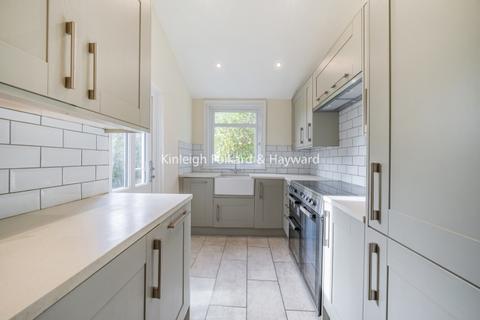 4 bedroom house to rent, Birkhall Road London SE6