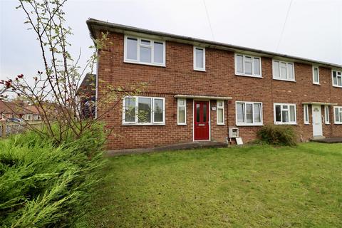 2 bedroom flat for sale, Southgate, Market Weighton, York