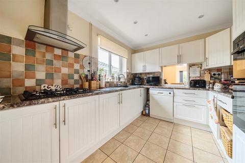 3 bedroom detached bungalow for sale, Chagford Close, Bedford