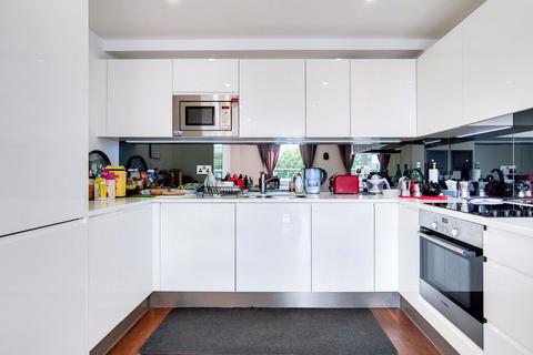 3 bedroom penthouse to rent, Wharf Street London SE8