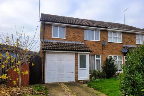 3 bedroom semi-detached house to rent, Windmill Glade, Brixworth