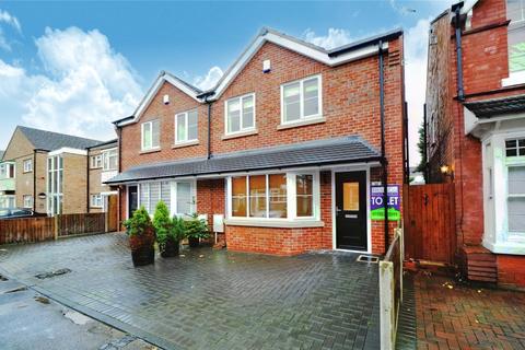 3 bedroom semi-detached house to rent, St. Nicholas Street, Worcestershire WR9