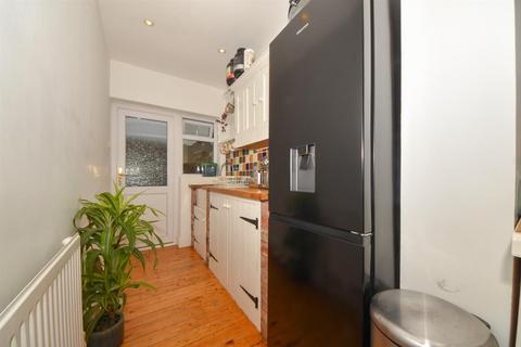 2 bedroom terraced house to rent, Rugby Road, Leamington Spa